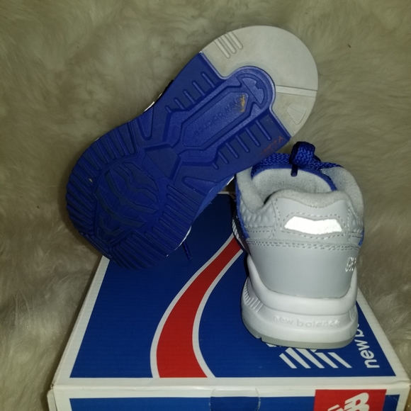 NEW BALANCE 530 - Picture 6 of 7